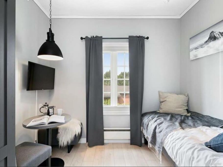 Ferienwohnung Studio Apt Close To Airport Garder Exterior foto