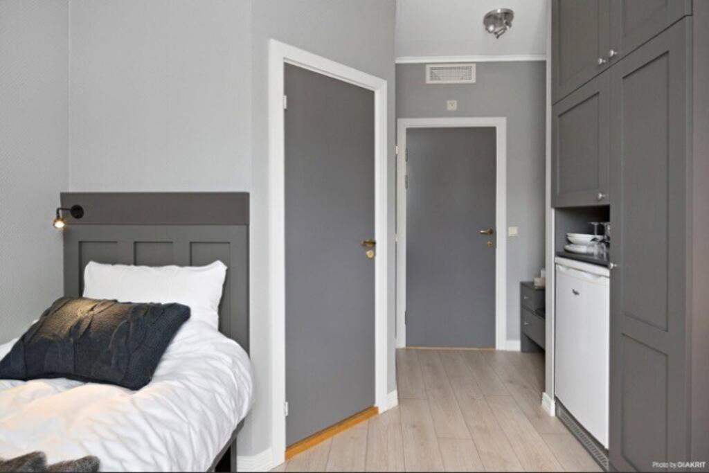 Ferienwohnung Studio Apt Close To Airport Garder Exterior foto